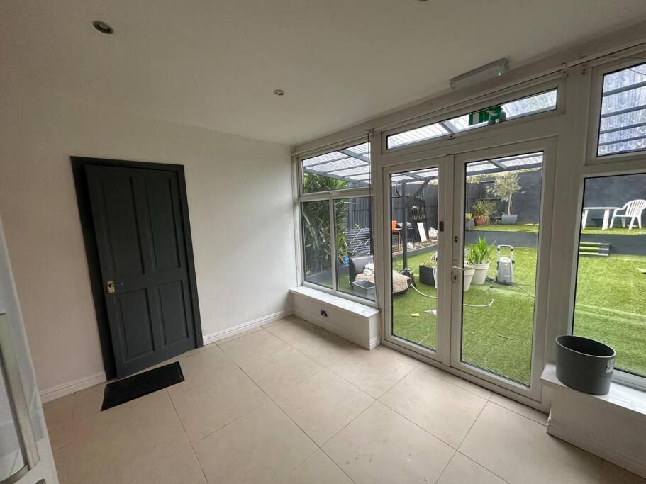 5 Bedroom House Se6 London Exterior photo