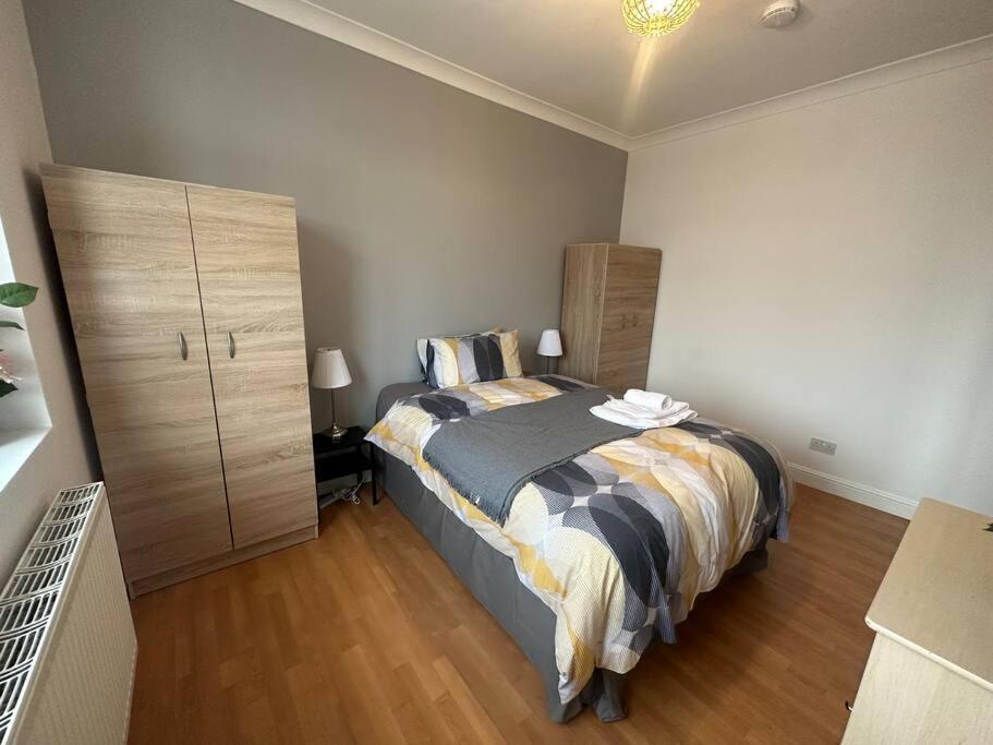 5 Bedroom House Se6 London Exterior photo